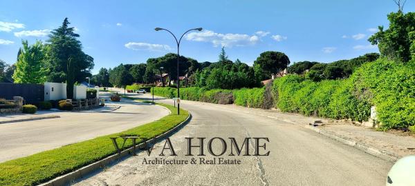 Terreno en avenida Prado Largo