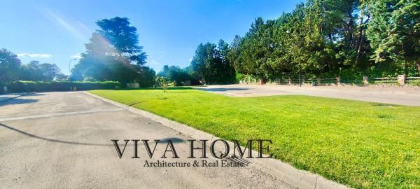 Terreno en avenida Prado Largo