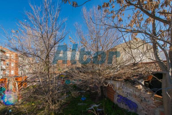 Terreno en avenida Leopoldo Calvo-Sotelo Bustelo