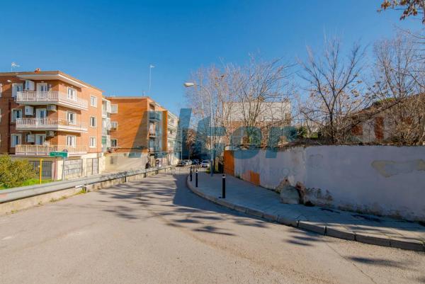 Terreno en calle Cándido Castán