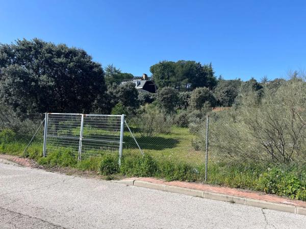 Terreno en plaza Urbanización Encinas Unifam