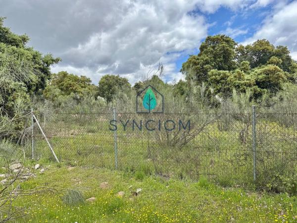 Terreno en calle Castillo de Almansa s/n