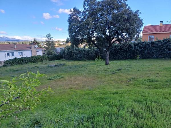 Terreno en calle Puerto de Navacerrada, 60
