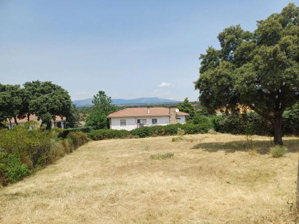 Terreno en calle Puerto de Navacerrada, 60