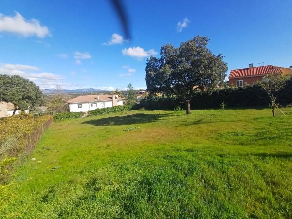 Terreno en calle Puerto de Navacerrada, 60