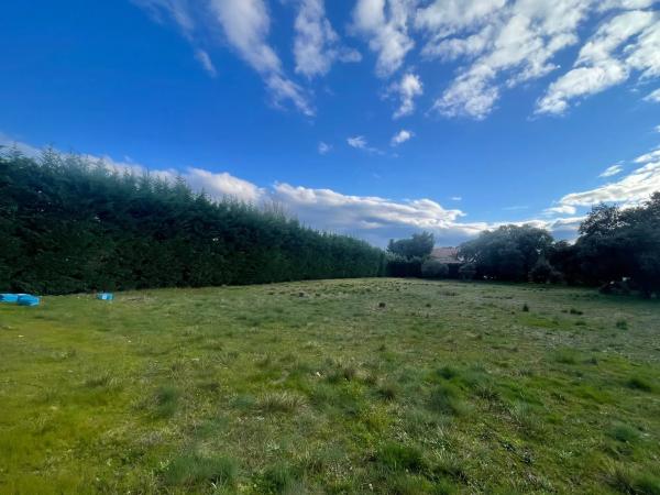 Terreno en calle Flor de las Magnolias, 48