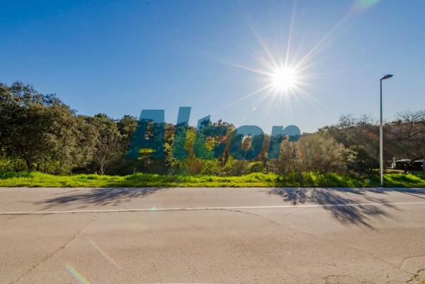 Terreno en calle Sierra Trapera