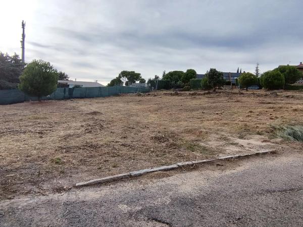Terreno en calle Viñas, 13