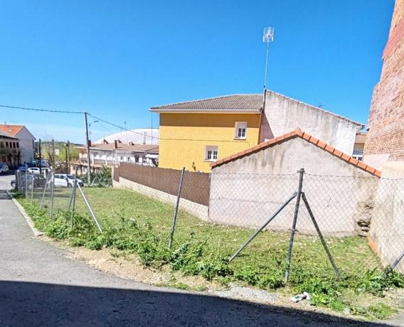 Terreno en Peralosa, 32