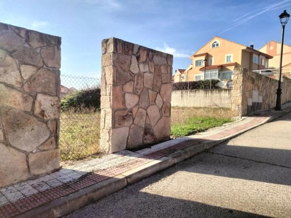 Terreno en calle Julia San Román, 19