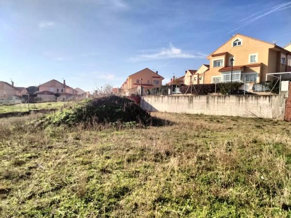 Terreno en calle Julia San Román, 19