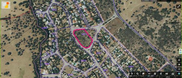 Terreno en calle Begonias, 1