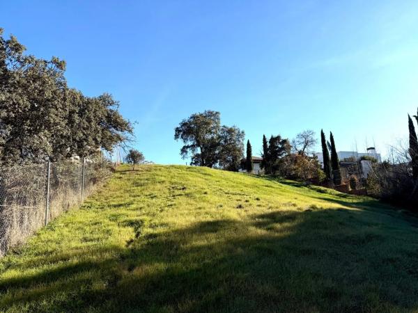 Terreno en calle Castillo de Játiva