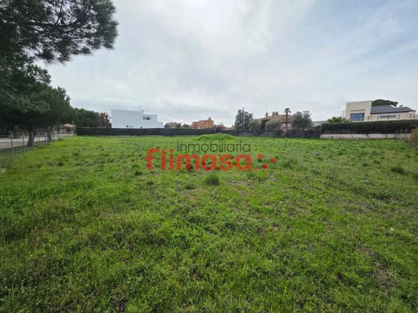 Terreno en calle Vascos s/n