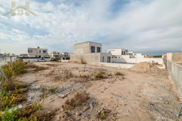 Terreno en calle Estocolmo, 1