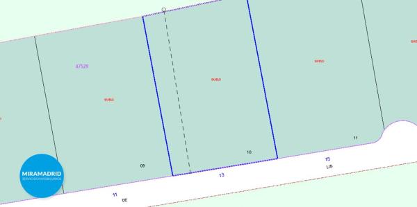 Terreno en calle Flor de Lis
