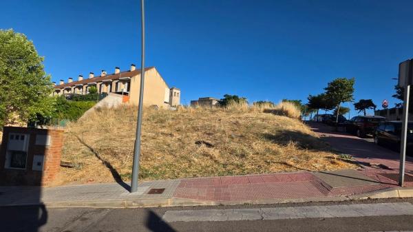 Terreno en camino de Serracines s/n