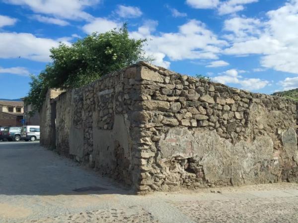 Terreno en plaza de los Caídos