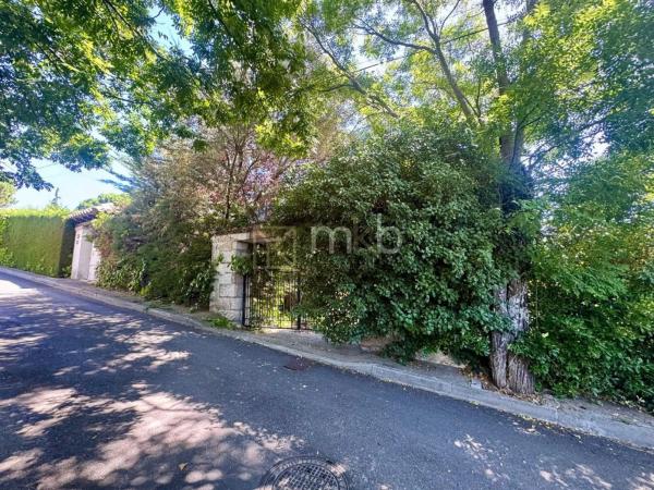 Terreno en calle del Rosal