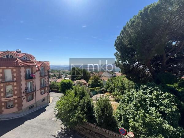 Terreno en calle del Rosal