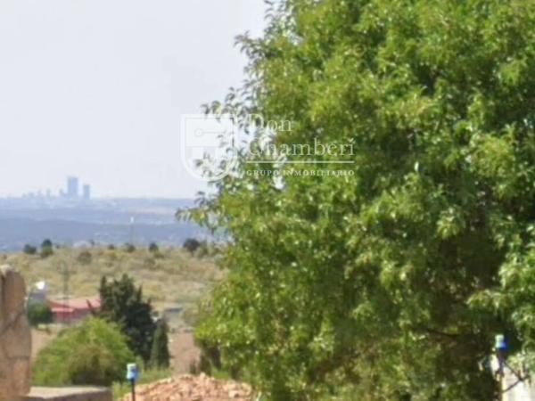 Terreno en calle Prado Redondo