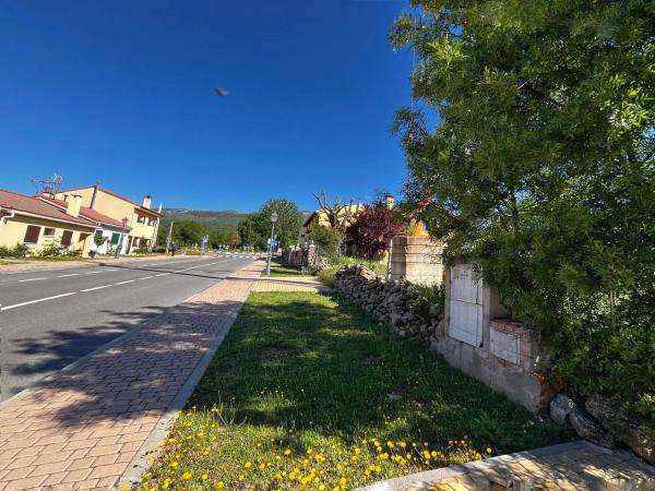 Terreno en calle del Canal de Isabel Ii, 14