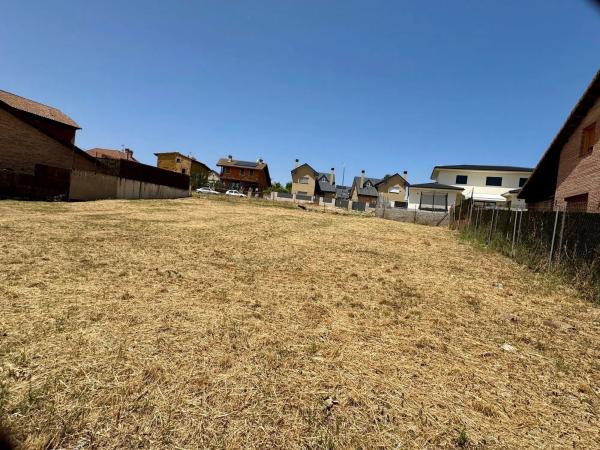 Terreno en calle Peña del Rey