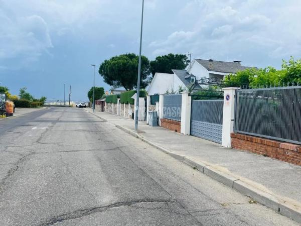 Terreno en avenida Mesa del Monte