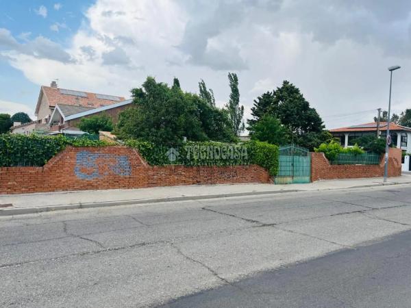 Terreno en avenida Mesa del Monte