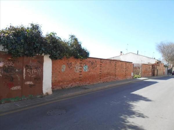 Terreno en calle Constitución, 86 -96
