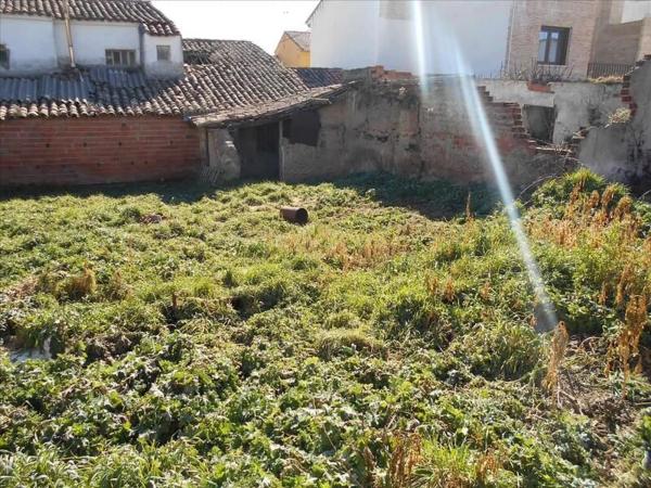 Terreno en calle Constitución, 86 -96