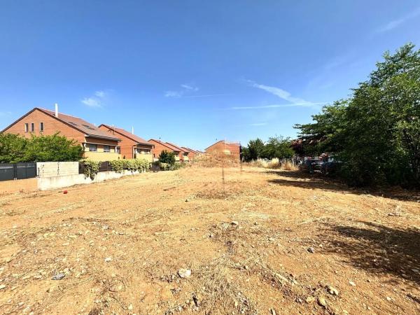 Terreno en calle Júpiter, 20