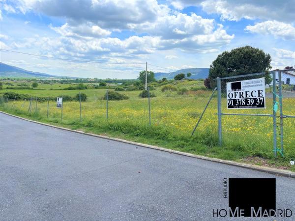 Terreno en avenida de Mataelpino