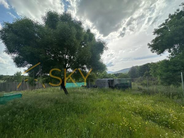 Terreno en calle Cabaña