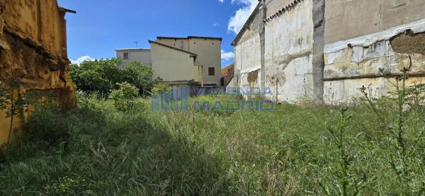 Terreno en calle de la Cava
