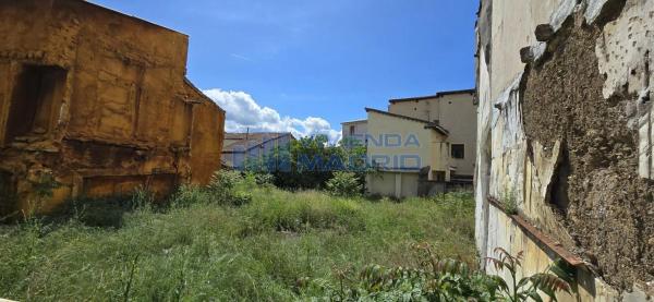Terreno en calle de la Cava
