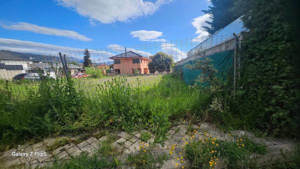 Terreno en calle Júcar