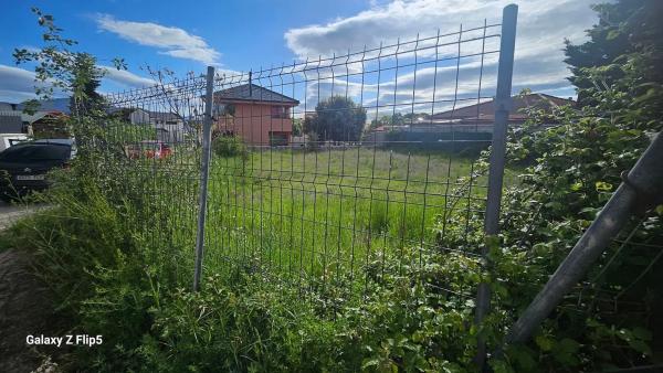 Terreno en calle Júcar