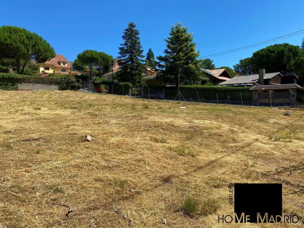 Terreno en avenida de Mataelpino