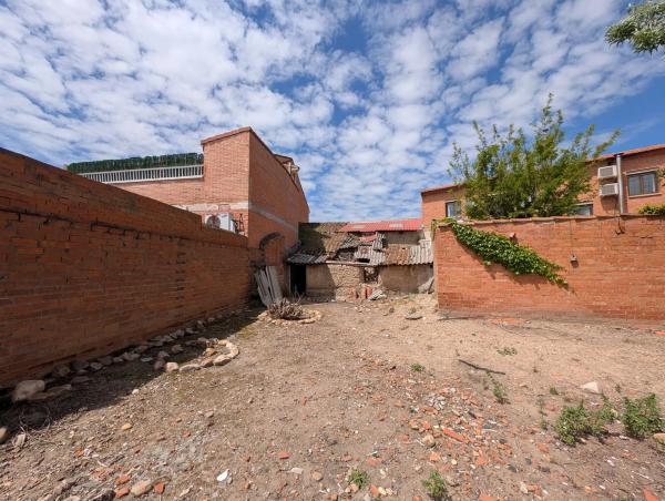 Terreno en calle Martina García, 8