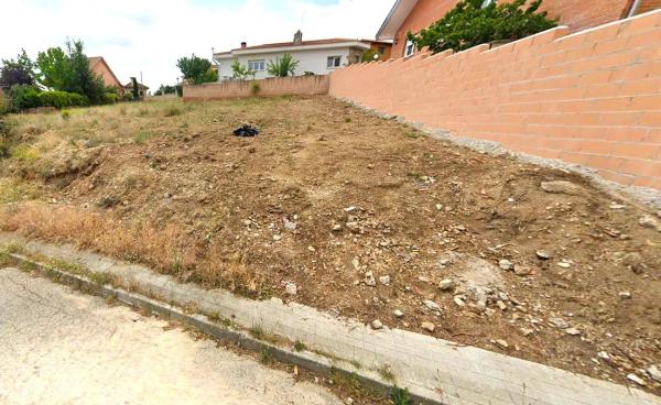 Terreno en calle Antonio Bienvenida, 13