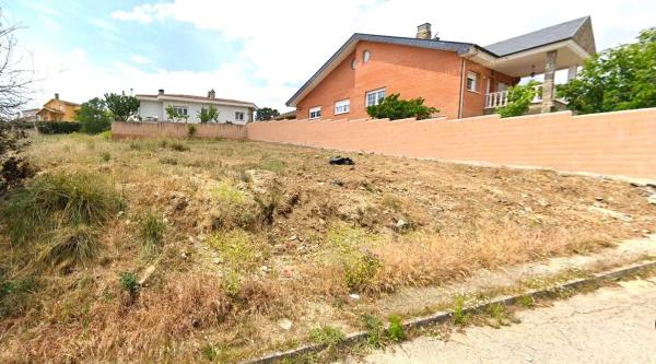 Terreno en calle Antonio Bienvenida, 13