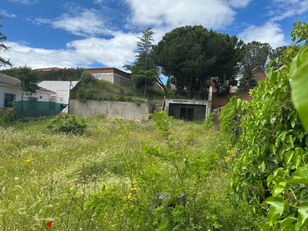 Terreno en calle de las Eras del Rey, 19