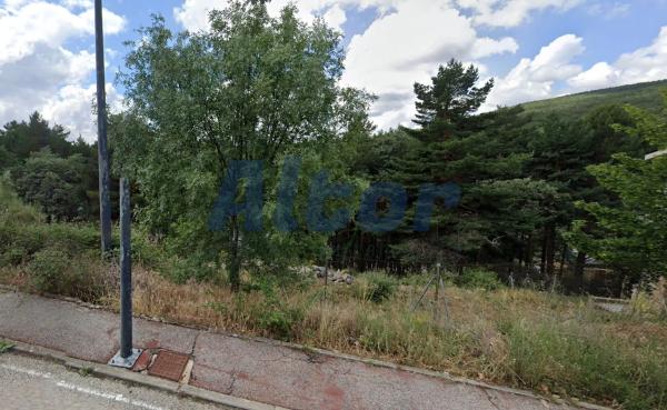 Terreno en avenida Siete Abanicos