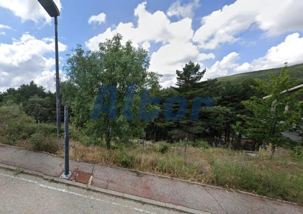 Terreno en avenida Siete Abanicos