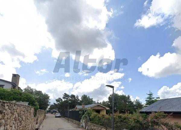 Terreno en avenida Siete Abanicos