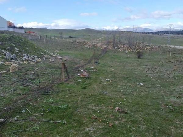 Terreno en calle Fuente del Toro