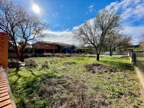 Terreno en calle de Colón