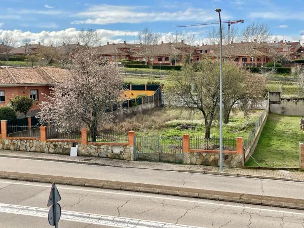 Terreno en calle de Colón
