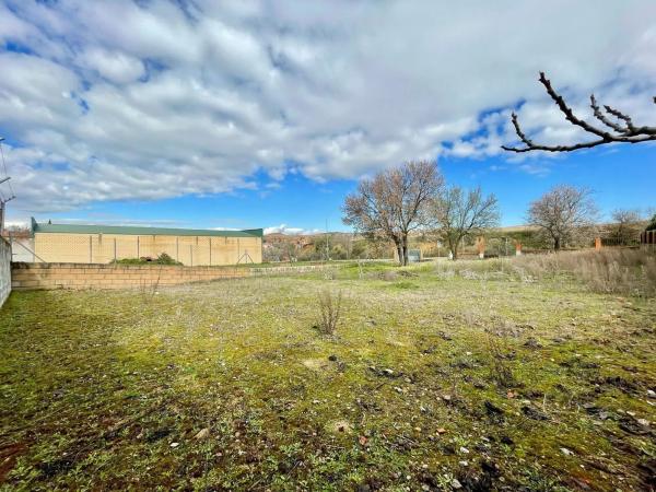 Terreno en calle de Colón
